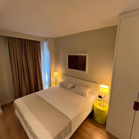 Luxury 2br 2ba Fast Wi-fi And Ac Istanbul