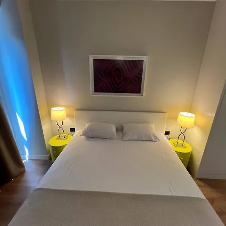 Luxury 2br 2ba Fast Wi-fi And Ac Apartment Istanbul